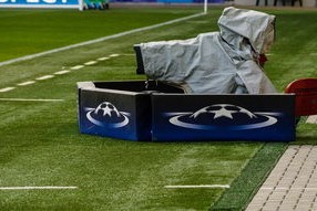 九游娱乐官网 (JIUYOU)-史诗般的对决：皇马与巴萨经典战役回顾，皇马与巴萨最精彩的一场比赛