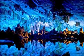 九游正版入口-足球产业缺乏商业+公益协同推广模式，足球公益事业