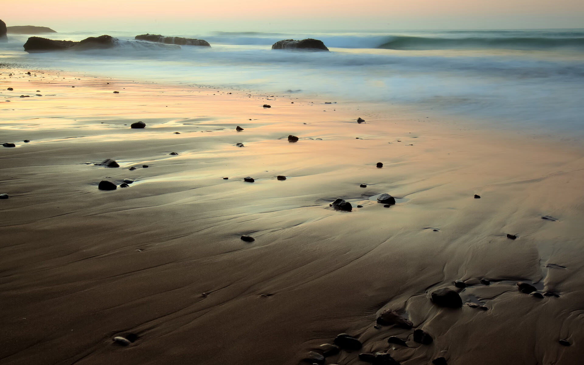 梅尔滕斯保持高速输出 展现强心脏，梅尔滕斯男友真帅